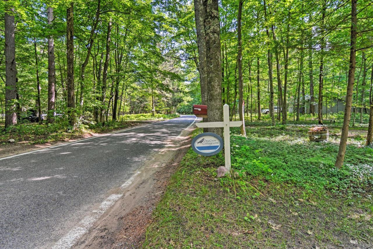 Pet-Friendly One Crow Cottage In Harbor Springs! ภายนอก รูปภาพ